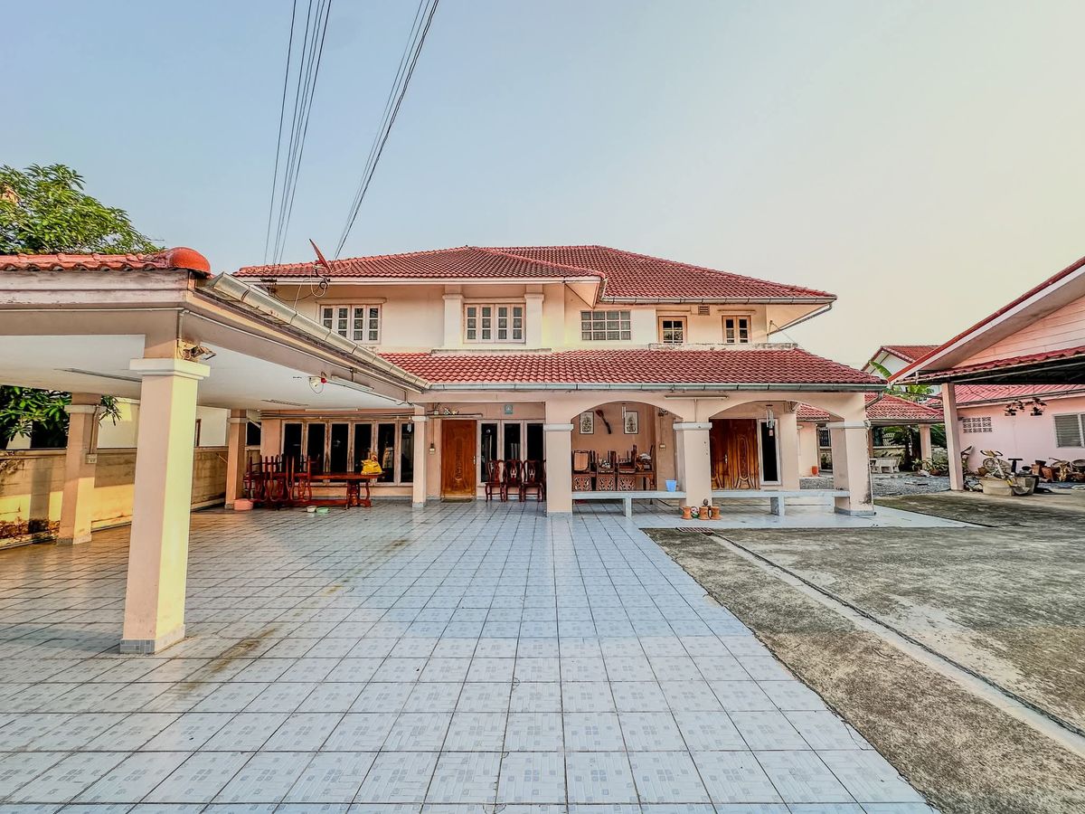 Ram Inthra 60 /5 Bedroom (Selling), Single House Ramintra 60 /5 Bedrooms (For Sale) TAN791 Ram Inthra 60 /5 Bedroom (Selling), Single House Ramintra 60 /5 Bedrooms (For Sale) TAN791