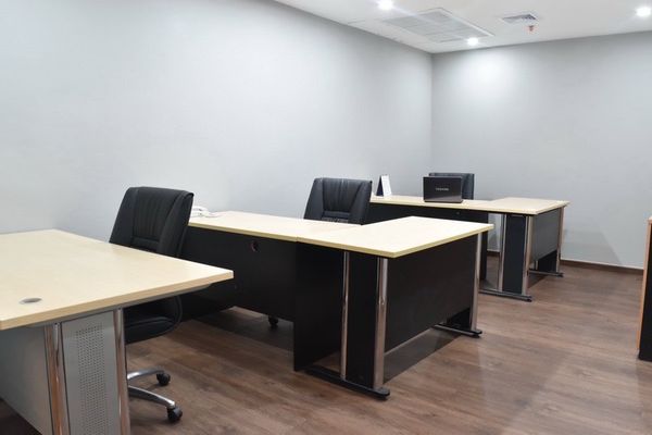 Rent Service office space with furniture near MRT Sutthisan, including air conditioning