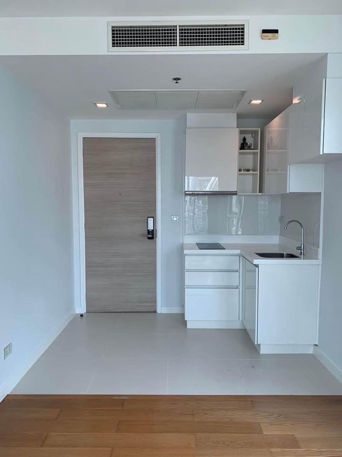 [L250502005] สำหรับขาย Condolette Ize Ratchathewi 1 ห้องนอน ขนาด 42 ตร.ม. ห้ามพลาด ราคาพิเศษ!!!