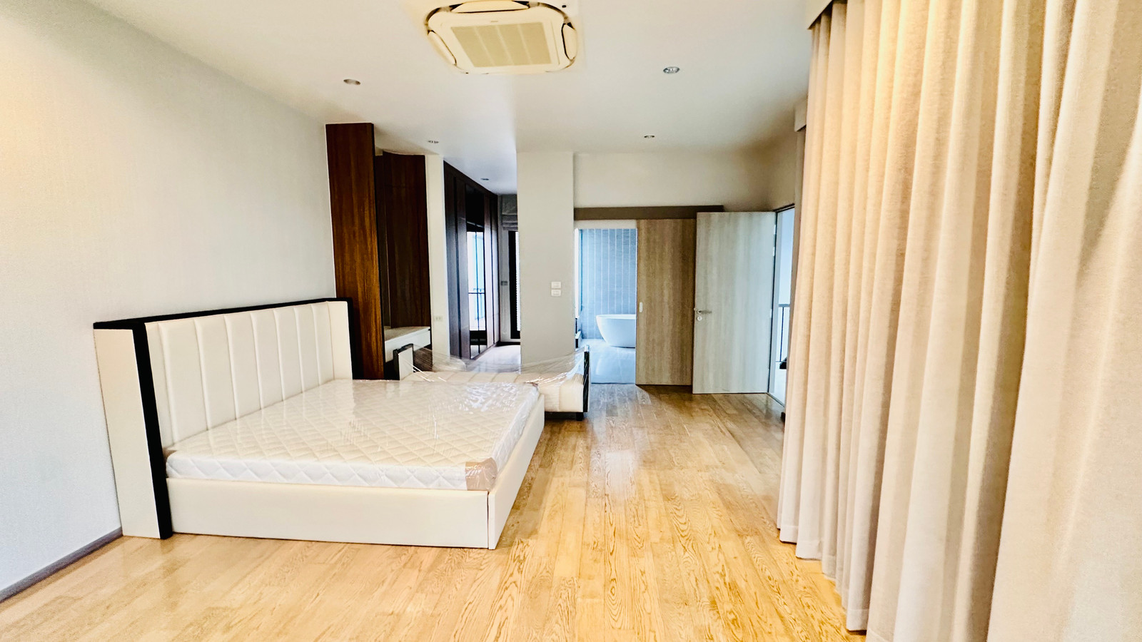 บ้านเช่า/ขาย ในโครงการ วนาเรสซิเดนซ์ กรุงเทพกรีฑา  บิวอิน+ลิฟท์ บ้าน 3 ชั้น 4นอน 5 น้ำ ซอยติด รร.นานาชาติเวลลิงตัน – รูปที่ 2