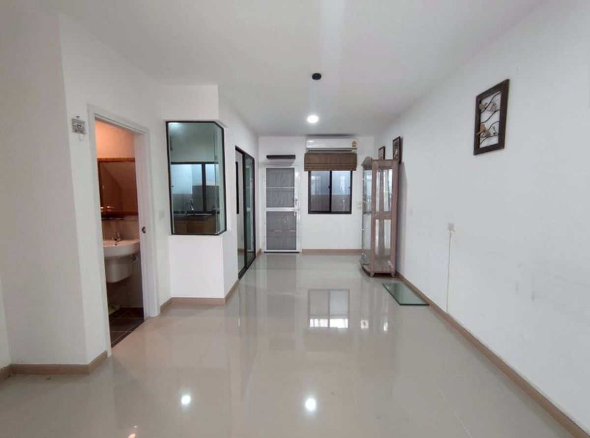 ❤️💛💙 Townhome 4 bedrooms 🚩 Near the Sathon 15 minutes – รูปที่ 3