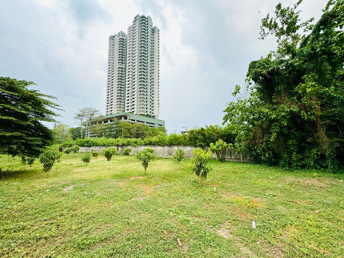 Charan Sanitwong Land for sale, Soi 34, area 1 Rai 2 ngan 40 square wah Charan Sanitwong Land for sale, Soi 34, area 1 Rai 2 ngan 40 square wah