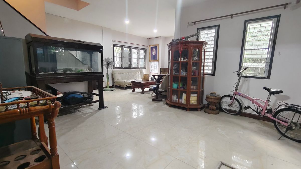 ขาย บ้านเดี่ยว 2 ชั้นครึ่ง หลังมุม  หมู่บ้านกิตตินิเวศน์ หัวหมาก  – รูปที่ 2
