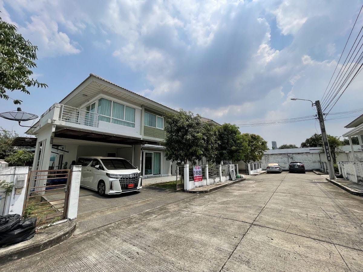 Persefactrds, Rattanathibet 50.8 sq.w., a private zone near the lake to the whole house. Near Sai Ma BTS Persefactrds, Rattanathibet 50.8 sq.w., a private zone near the lake to the whole house. Near Sai Ma BTS