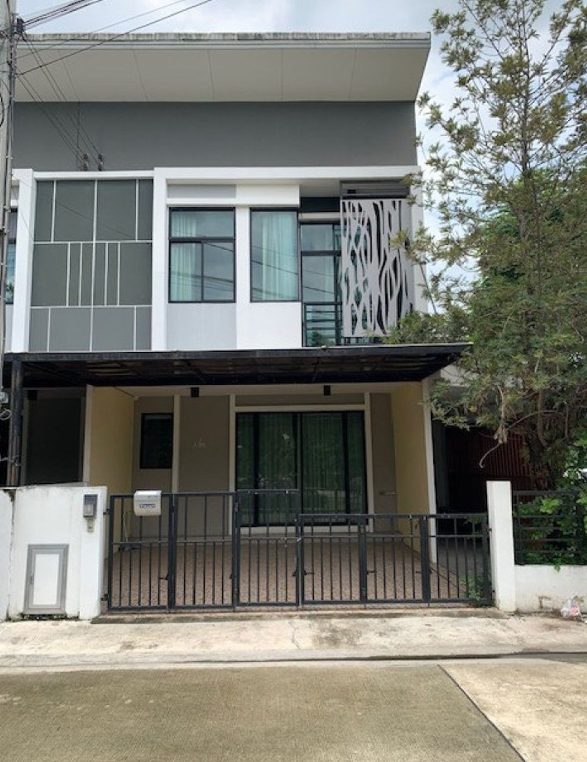 Townhome for sale, The Trust Ratchapruek-Rattanathibet 2 4, 3 water 27.90 sq.w. Townhome for sale, The Trust Ratchapruek-Rattanathibet 2 4, 3 water 27.90 sq.w.