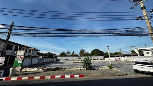 ✈️ ขายที่ดินศักยภาพสูง ลาดกระบัง ใกล้สนามบินสุวรรณภูมิ เหมาะสร้างคอนโด-อาคารพาณิชย์