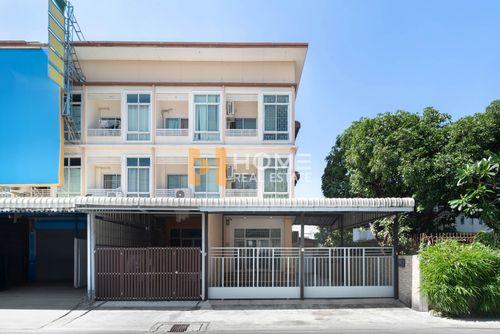 Good item, hard to find location 🔥 Townhome On Nut 66 / 3 bedrooms (for sale), Townhome On Nut 66 / 3 Bedrooms (FOR SALE) FON104