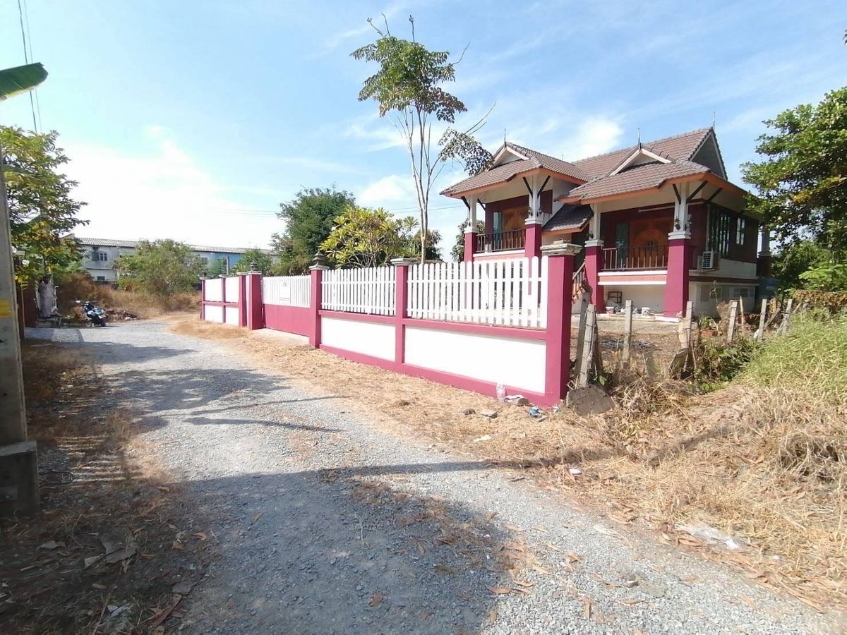 ขายบ้านพร้อมที่ดิน ถนนบ้านกล้วย-ไทรน้อย ขายบ้านพร้อมที่ดิน ถนนบ้านกล้วย-ไทรน้อย
