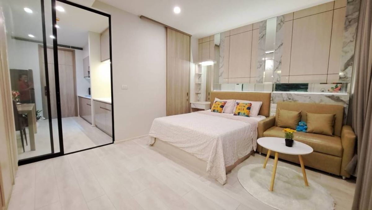 ● Nice Decoration ● ตึก C ชั้น 25+ type A12 | 44.56 ตร.ม. 1 ห้องนอน | คอนโดมี Skywalk เชื่อมเข้า BTS เพลินจิตและเซ็นทรัล เอ็มแบสซี่