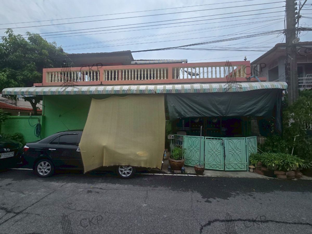 บ้านเดี่ยว พรธิสาร 7 ใกล้ถนนรังสิต-นครนายก ใกล้ห้างสรรพสินค้าและตลาดแหล่งของกินของใช้ ใกล้ม.เทคโนโลยีราชมงคล ธัญบุรี บ้านเดี่ยว พรธิสาร 7 ใกล้ถนนรังสิต-นครนายก ใกล้ห้างสรรพสินค้าและตลาดแหล่งของกินของใช้ ใกล้ม.เทคโนโลยีราชมงคล ธัญบุรี