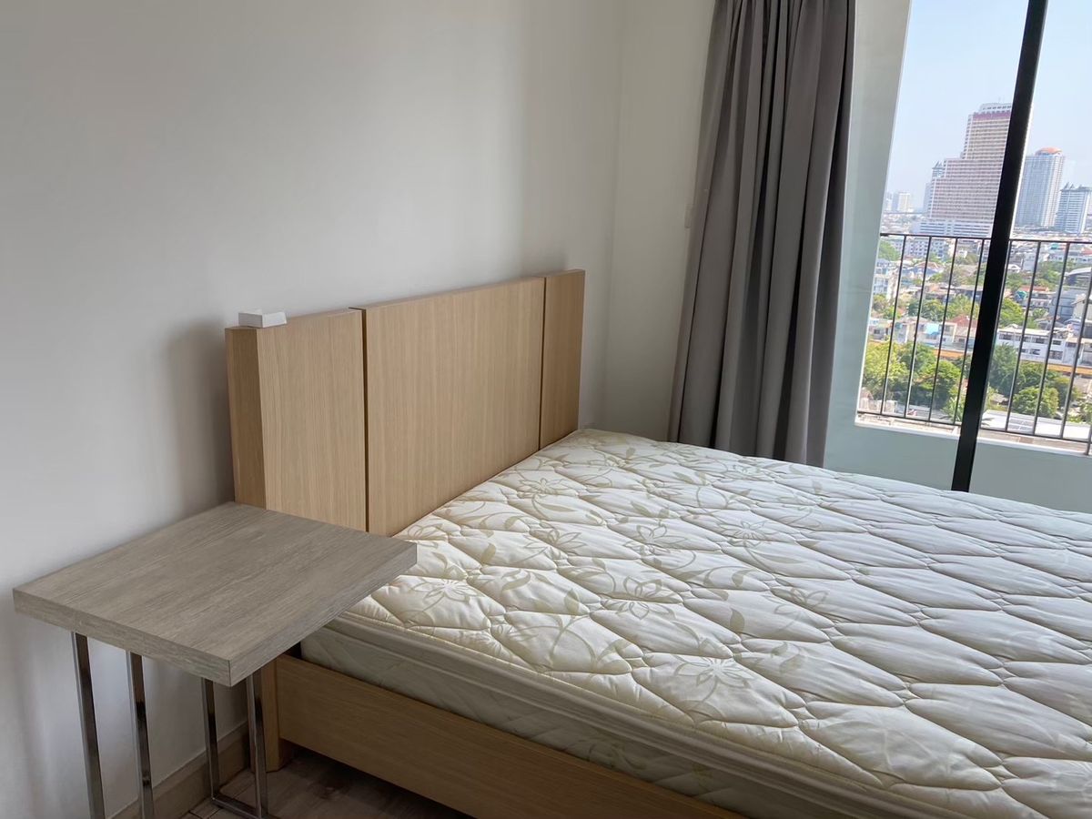 Ideo Mobi Sathorn 2 Bid 2