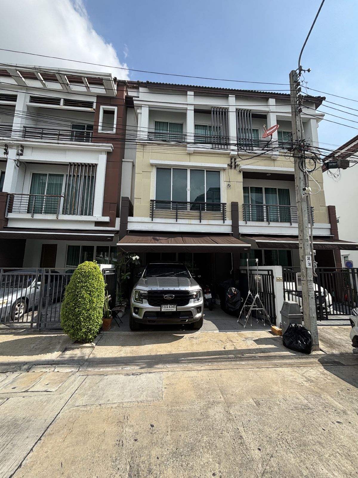 🧚‍♀️ขายทาวน์โฮม 3 ชั้น แต่งสวย พร้อมอยู่ บ้านกลางเมือง เกษตร-นวมินทร์ 3 ห้องนอน 3 ห้องน้ำ  – รูปที่ 2