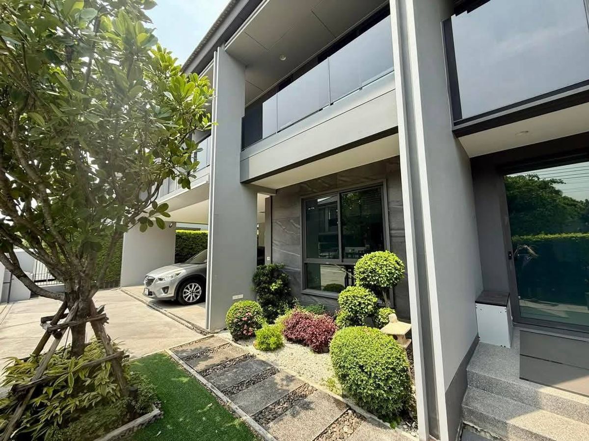 ❖Ready to move in ❖ 2 Storey single house | 82.00 sq.w. 280.00 sq.m. | 4 bedrooms, 4 bathrooms | Near Little Walk Krungthep Kreetha 5 mins., Market Place Krungthep Kreetha 8 mins., Wellington International School 9 mins. – รูปที่ 3