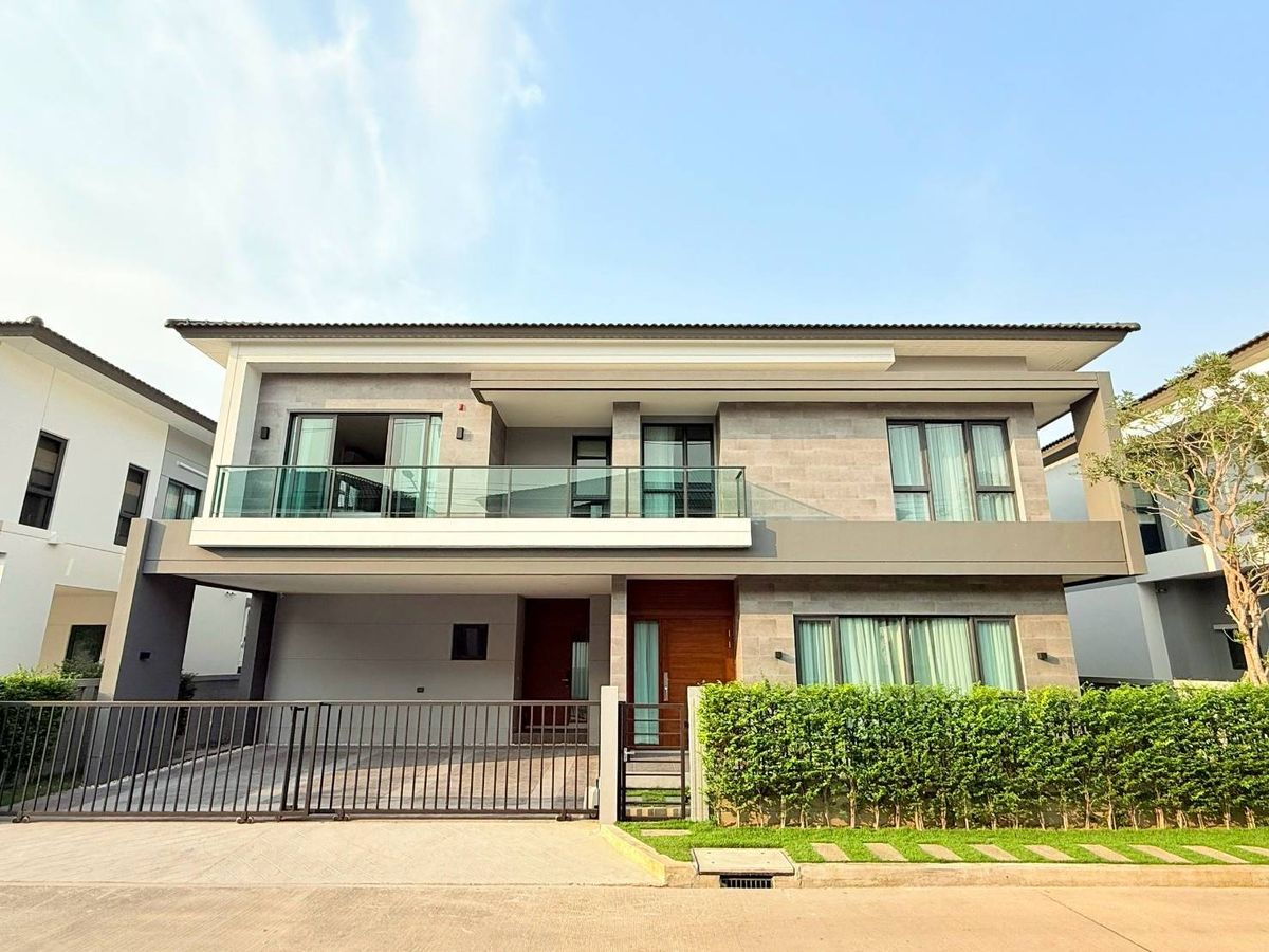 ● Type Emerald ● Single house 2 storey 4 beds, 5 Baths, 2 parking | 76.00 sq.w. 351.00 sq.m. | near Muang Kaew Golf Course 6 mins, IKEA Bangna 9 mins, Mega Bangna 9 mins.