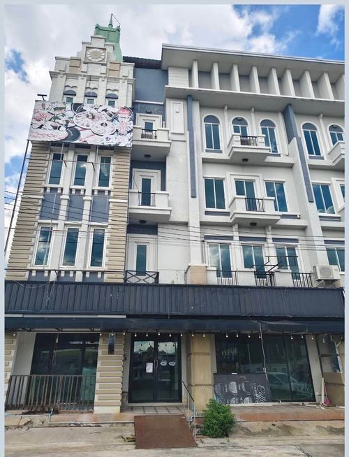 🔥ขายอาคารพาณิชย์ 2 คูหา 4.5 ชั้น ติดถนนใหญ่ หทัยราษฎร์ ทำเลทอง ใกล้แฟชั่นไอส์แลนด์