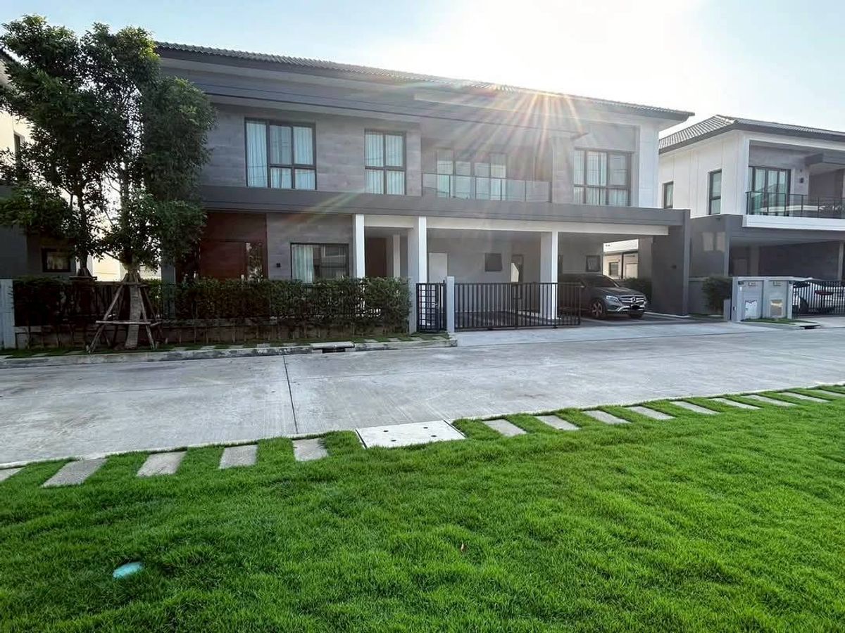 ❖ Type Godiva ❖ 2 -story detached house, 5 bedrooms, 6 bathrooms, 4 parking spaces | 86.00 sq.w. 416.00 sq.m. | Near Golf Course, Muang Kaew 6 minutes, IKEA, Bangna 9 minutes, Mega Bangna 9 minutes  