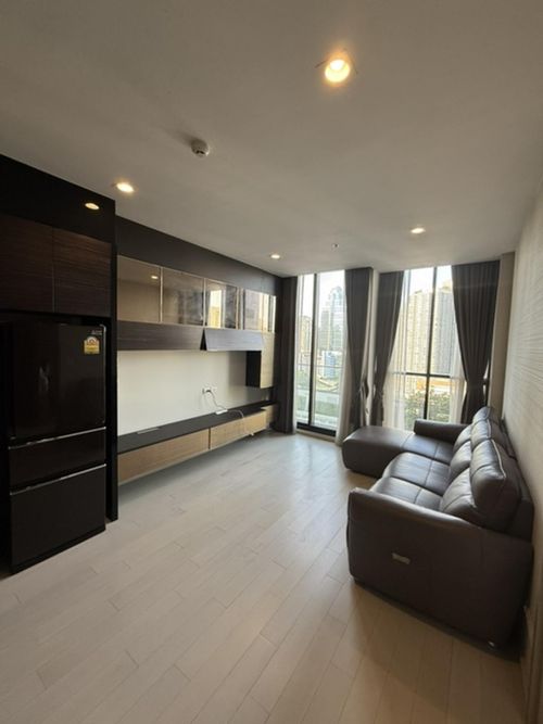 ✨ For Sale: Noble Ploenchit Corner Unit with Unobstructed Views from Living Room & Bedroom, Fully Furnished, Just 3 Minutes Walk to BTS Phloenchit!