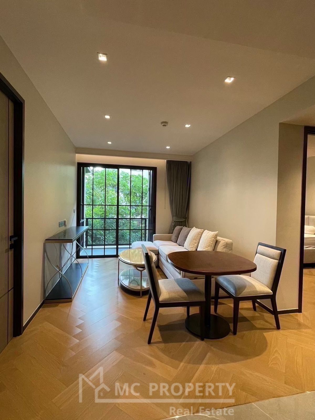 the reserve sukhumvit 61 for rent 2 bedroom 2 bathroom 63sqm only 65,000 please contact 0816878954 the reserve sukhumvit 61 for rent 2 bedroom 2 bathroom 63sqm only 65,000 please contact 0816878954