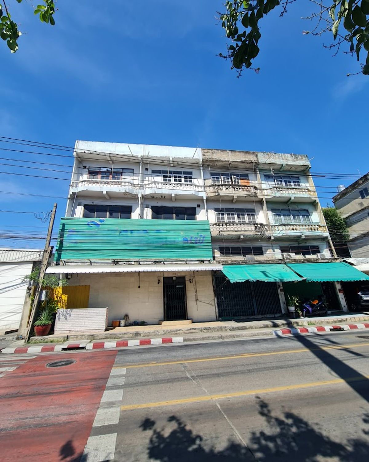 Commercial building for sale, Petchkasem Road 61 sq.w., Phasi Charoen District, Rama 2, near Big C