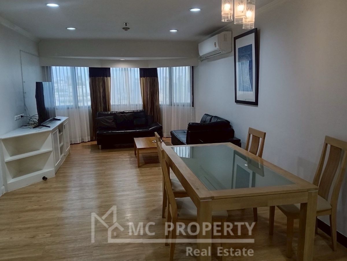 baan suanpetch 2 ห้องนอนบวก 133sqm ให้เช่าเพียง 65,000 กรุณาติดต่อ 0816878954