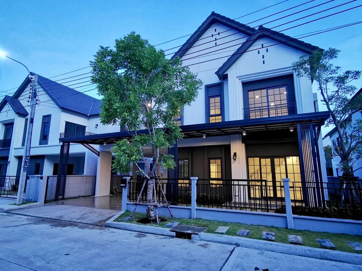 🌟 For Rent: Detached House Centro Bangna.🌟
Two-storey Detached House 4 bedrooms and 5 bathrooms. Fully furnished and decorated. 💥Rental Fee: 100,000 THB/month.  – รูปที่ 3