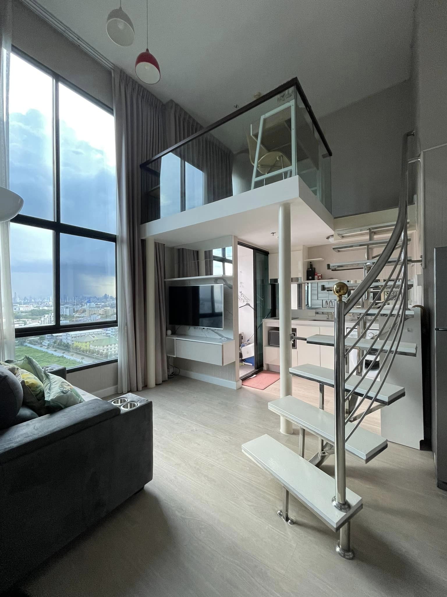 Duplex Type Condo, corner room, 46.5 sq m., for rent, The Sky Sukhumvit, near BTS Udomsuk, fully furnished. Duplex Type Condo, corner room, 46.5 sq m., for rent, The Sky Sukhumvit, near BTS Udomsuk, fully furnished.