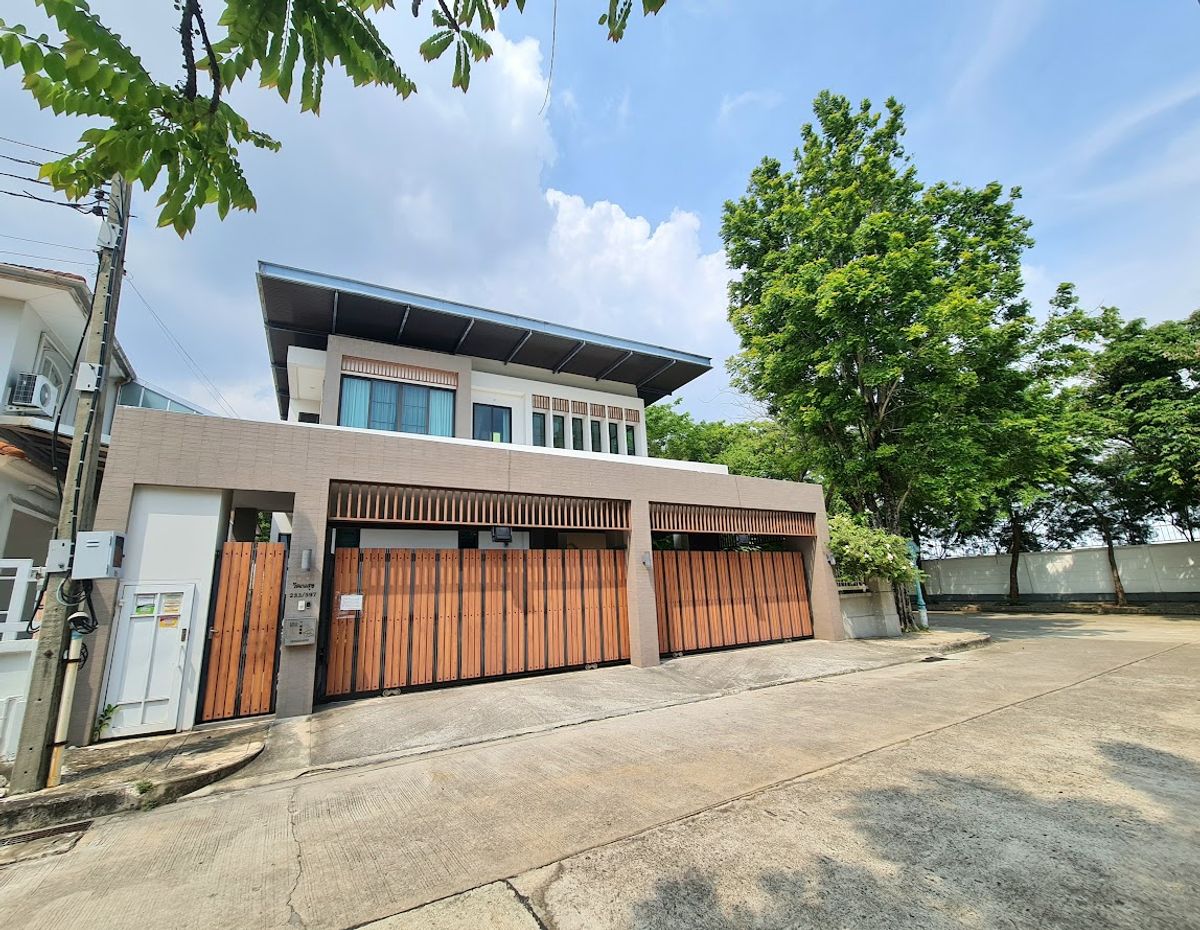 ขายบ้านเดี่ยวบ้านนันทวัน ศรีนครินทร์ สมุทรปราการ เนื้อที่ 121 ตร.ว. ใกล้จุดขึ้นลงทางพิเศษกาญจนาภิเษก ใกล้เมกะบางนา ขายบ้านเดี่ยวบ้านนันทวัน ศรีนครินทร์ สมุทรปราการ เนื้อที่ 121 ตร.ว. ใกล้จุดขึ้นลงทางพิเศษกาญจนาภิเษก ใกล้เมกะบางนา