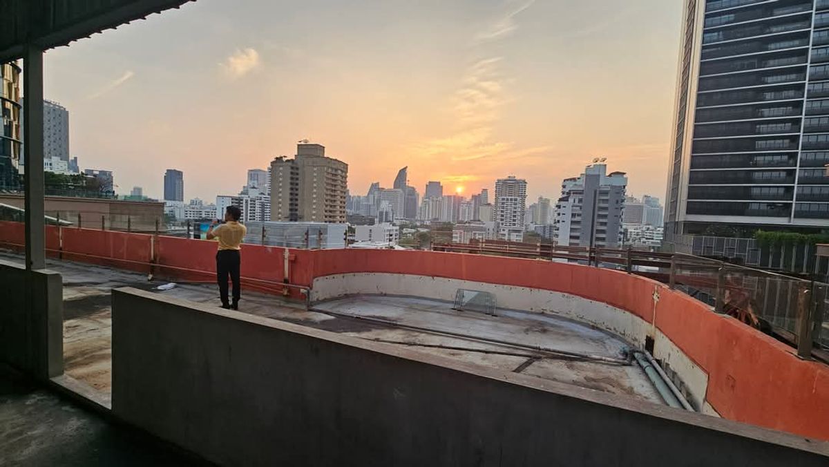 ให้เช่าพื้นที่ Rooftop สุดเอ็กซ์คลูซีฟ ใจกลางทองหล่อ ซอย 10 | เหมาะเปิดบาร์ ร้านอาหาร หรือ SpeakEasy – รูปที่ 2