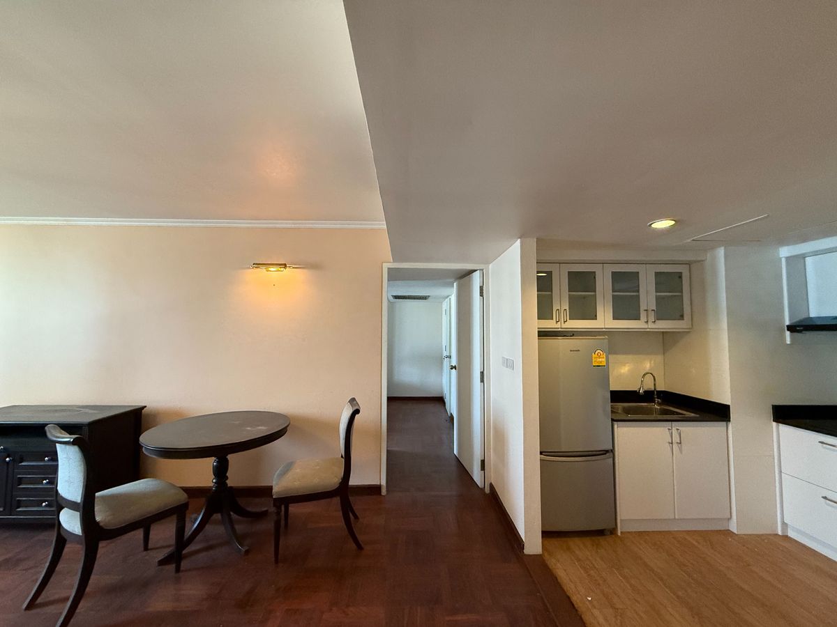 OMNI TOWER Condo for sale, Sukhumvit 4, 1 bedroom 66 sq.m. BTS Nana OMNI TOWER Condo for sale, Sukhumvit 4, 1 bedroom 66 sq.m. BTS Nana