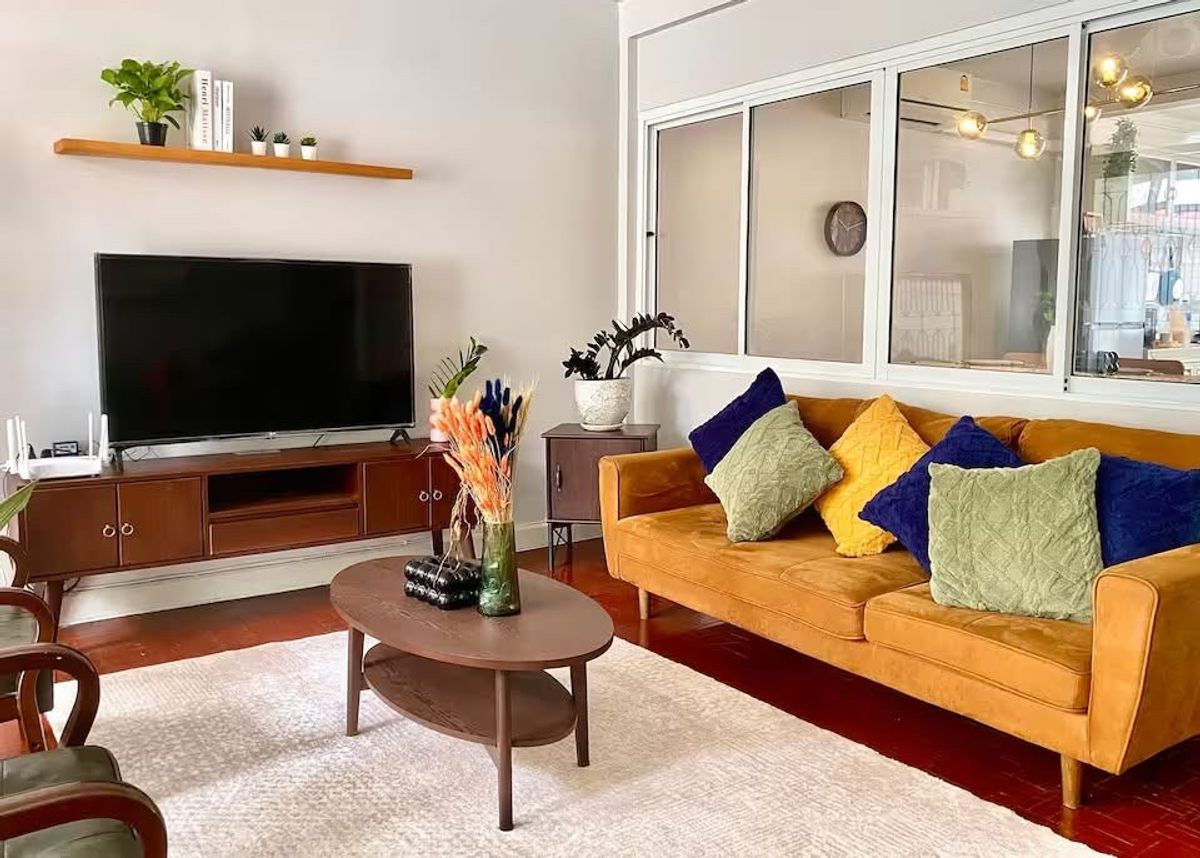 ♣ Pet Friendly ♣ 3 -story house | Land size 50.00 sq.w. Usable area 178.00 sq.m. | 3 bedrooms, 2 bathrooms | Near BTS Phra Khanong  