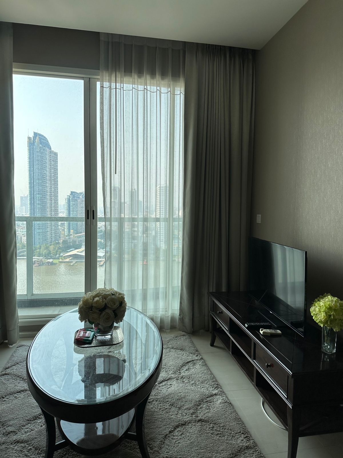 ขาย - ให้เช่า คอนโด แม่น้ำเรสซิเดนท์ Menam Residences 1 นอน 1 น้ำ พื้นที่ 44 ตรม. วิวโค้งแม่น้ำเจ้าพระยา ขาย - ให้เช่า คอนโด แม่น้ำเรสซิเดนท์ Menam Residences 1 นอน 1 น้ำ พื้นที่ 44 ตรม. วิวโค้งแม่น้ำเจ้าพระยา