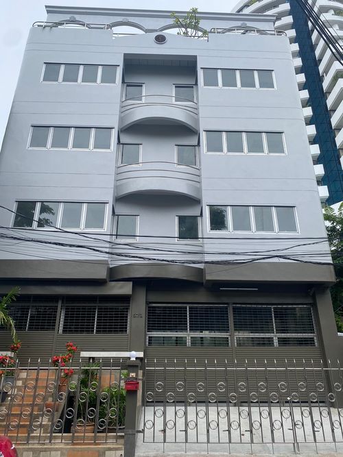 💼 ขายพร้อมผู้เช่า ถึง ธันวาคม 2571
Home Office ตึก 4 ชั้น พร้อมดาดฟ้า &amp; ชั้นใต้ดิน | ทำเลทองเย็นอากาศ ใกล้ Market Place เพียง 160 ม.  เหมาะสำหรับออฟฟิศทุกประเภท