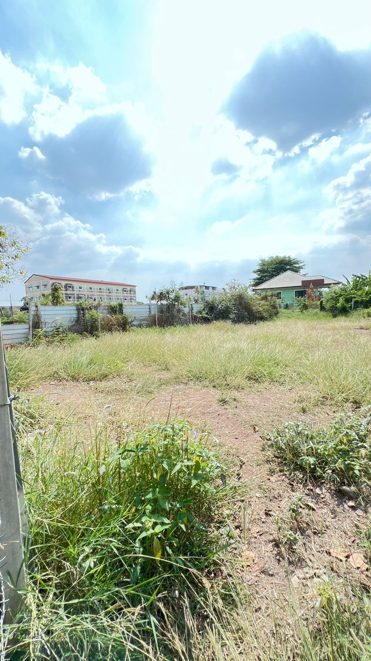 ขายที่ดินถมแล้ว 249 ตร.ว. ซอยกระทุ้มล้ม 18 (สินพัฒนาธานี) ย่านพุทธมณฑลสาย 4 – ตลิ่งชัน ใกล้เซ็นทรัลศาลายา 🚗
