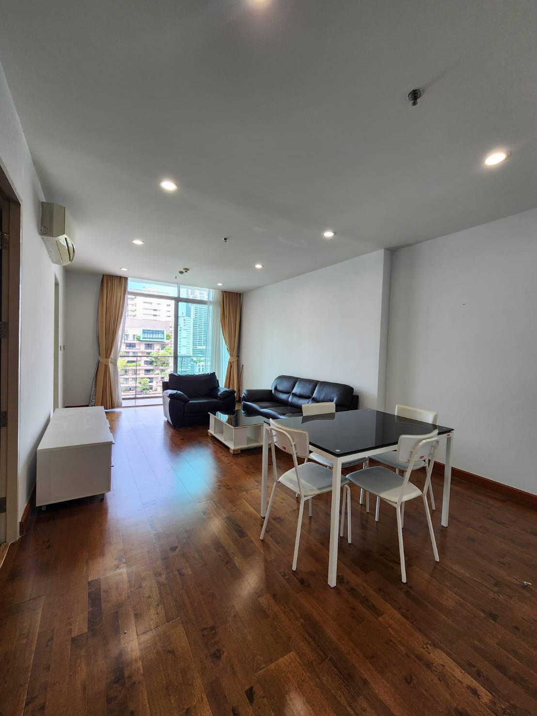 Condo for rent 2 bedrooms 77 sqm. Walk distance to BTS Asoke/MRT Sukhumvit, Terminal 21 only 5 mins walk. – รูปที่ 3