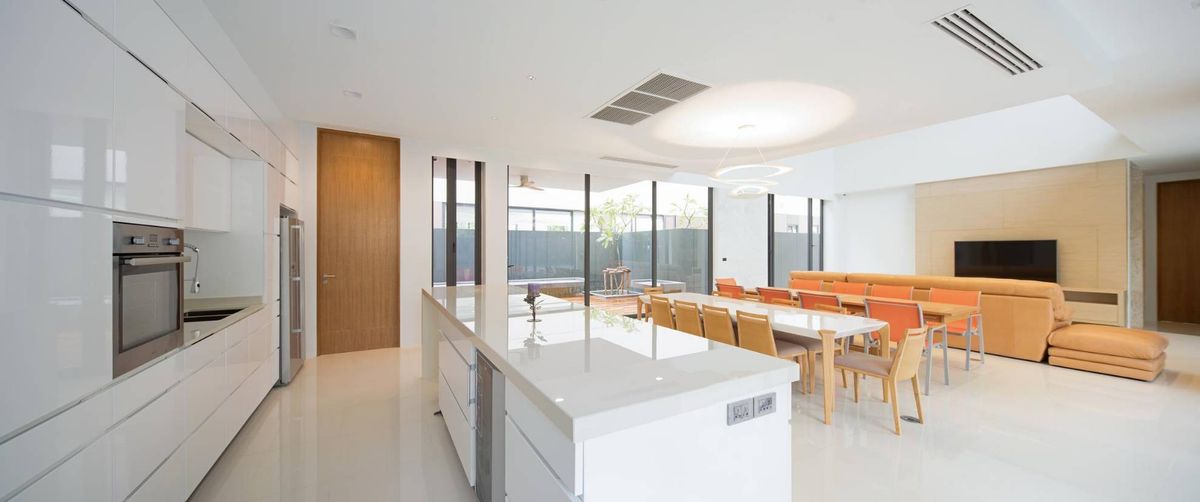 3 -storey house for sale with a swimming pool 3 -storey house for sale with a swimming pool