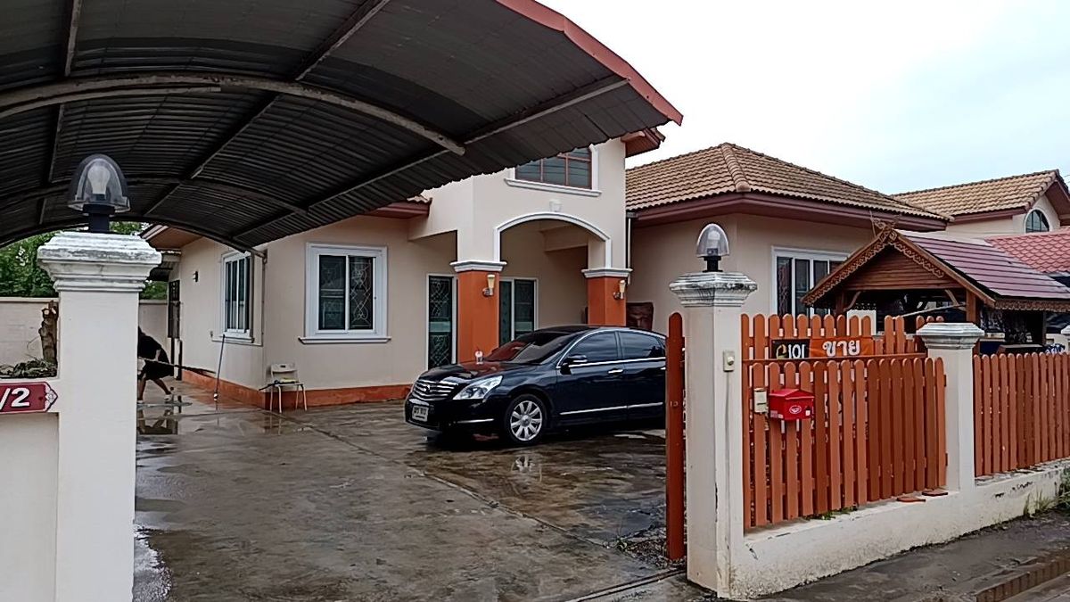 Rent/House for sale, Pruksa Land, Nong Chak, Ban Bueng, Chon Buri for rent 15,000 baht/month On a spacious area of 93.4 sq.w., 2 bedrooms, 2 bathrooms with kitchen, dining room and living room Plus furniture and 2 air conditioners, comfortable parking Rent/House for sale, Pruksa Land, Nong Chak, Ban Bueng, Chon Buri for rent 15,000 baht/month On a spacious area of 93.4 sq.w., 2 bedrooms, 2 bathrooms with kitchen, dining room and living room Plus furniture and 2 air conditioners, comfortable parking