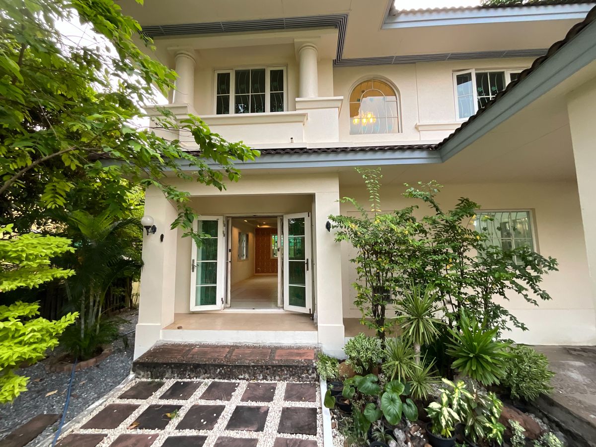ให้เช่าบ้านเดี่ยว หมู่บ้านนันทวัน อ่อนนุช 44 บรรยากาศร่มรื่น น่าอยู่