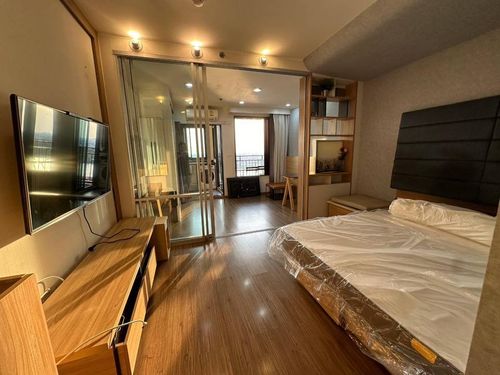 ✨ Spacious River View Condo at U Delight Residence Riverfront Rama 3 Fully Furnished with Premium Appliances Prime Location Near Sathorn & Silom Ready to Move In