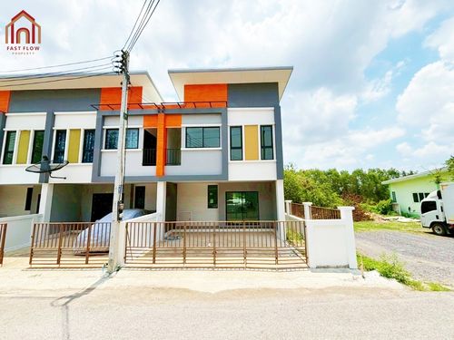 Townhome for sale, Wang Noi, Ayutthaya 29 sq.w., after the corner of 3 bedrooms, 2 bathrooms, 6 meters wide, can park 2 cars, usable area 115 sq.m.