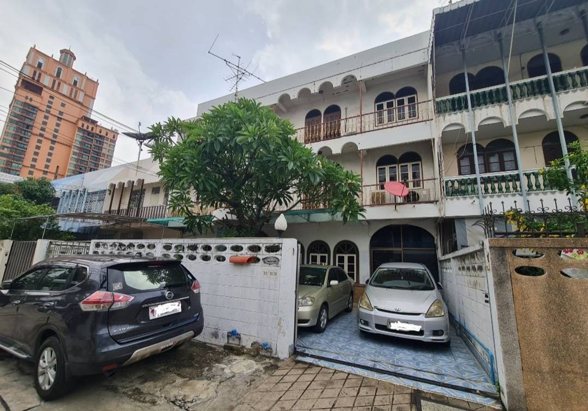  #ขายทาวน์โฮม 3 ชั้น 2 ห้อง เนื้อที่ 62 ตร.ว. หมู่บ้านร่วมจิตร ทำเลทอง #ซอยสุขุมวิท 22 #แขวงคลองเตย #เขตพระโขนง #กรุงเทพฯ										 – รูปที่ 2