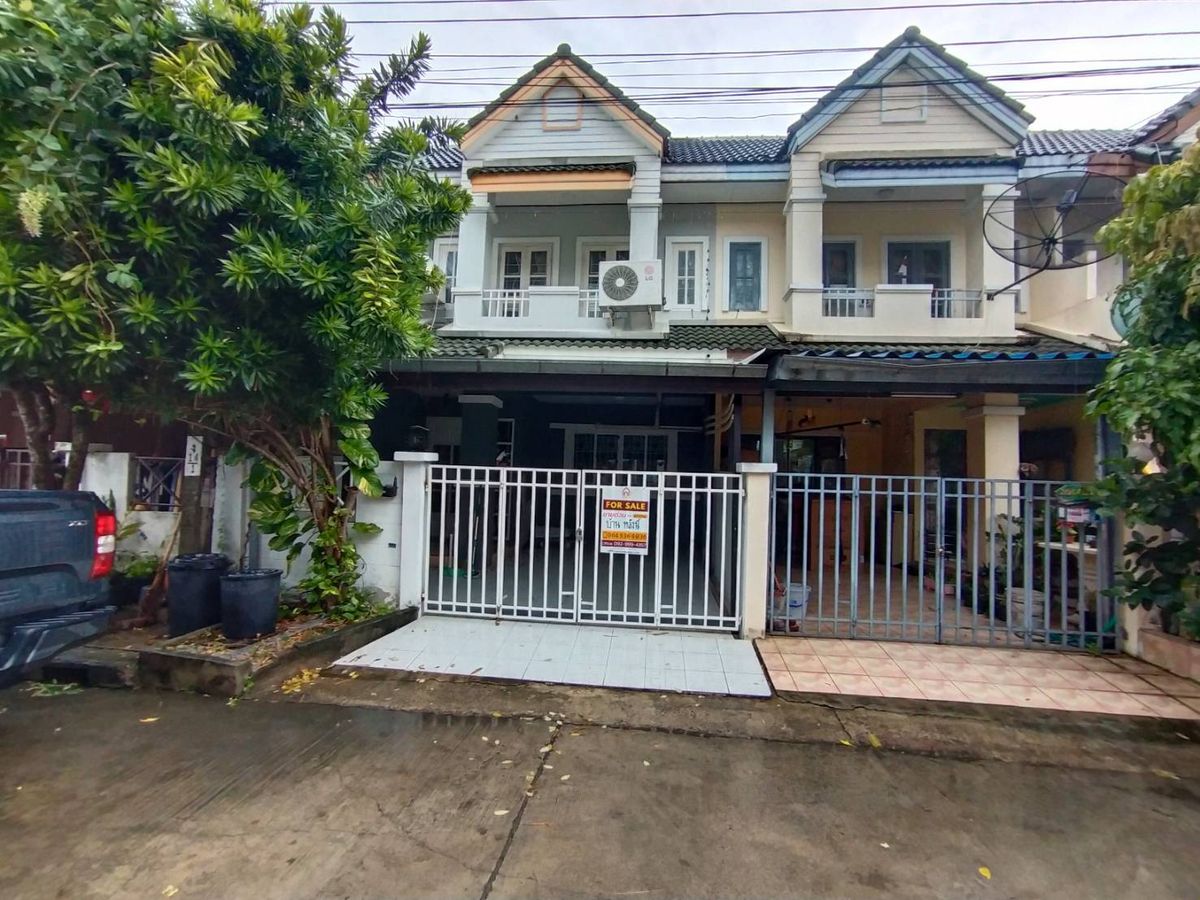 !! ลดราคาลงมาถูกสุด ทาวน์เฮาส์ รีโนเวทใหม่พร้อมอยู่โครงการบ้านกฤษณา ร่มเกล้าทำเลศักยภาพใหม่ใกล้สนานบินสุวรรณภูมิใกล้แหล่งอำนวยความสะดวก
