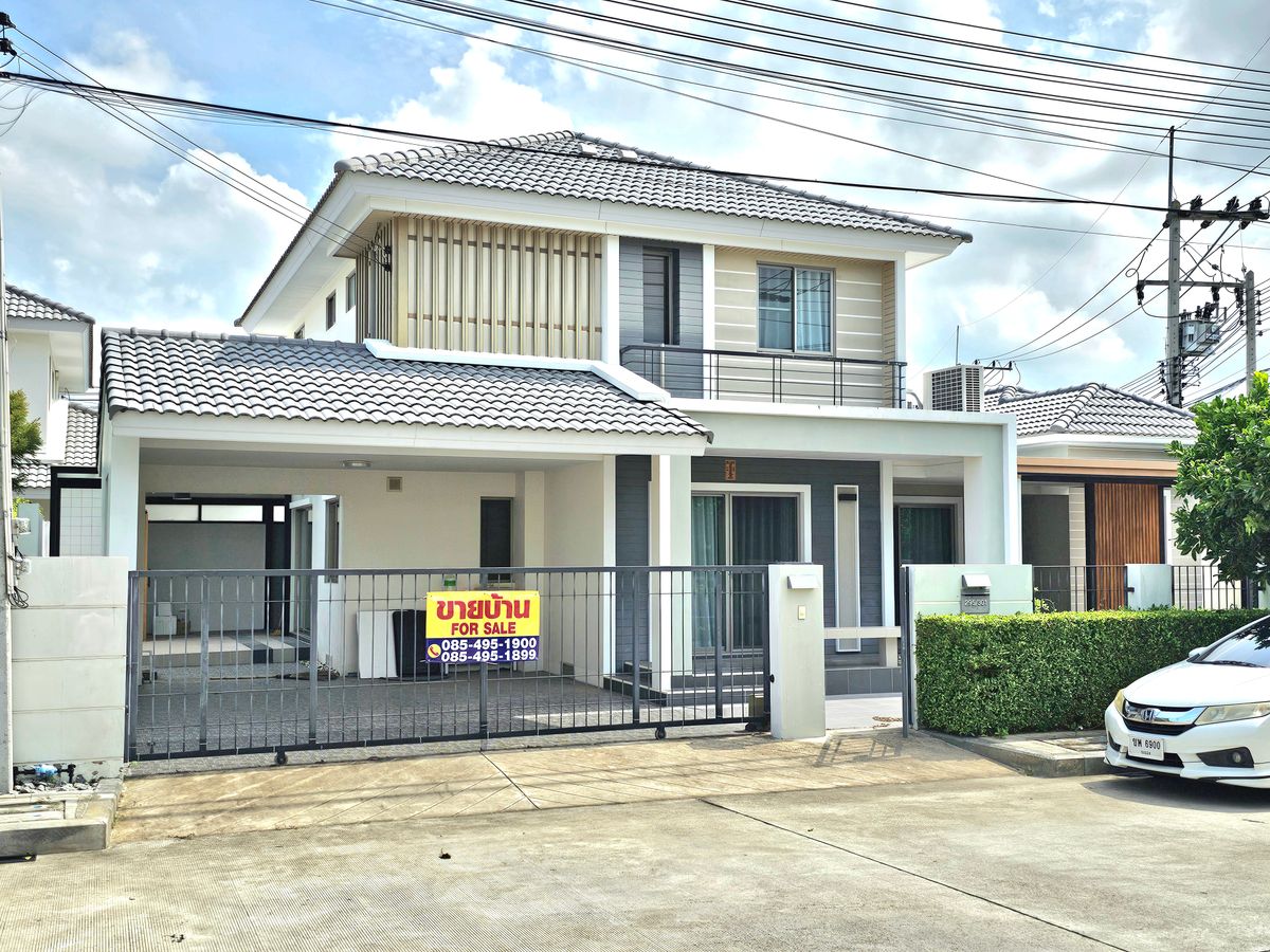 ขายบ้านเดี่ยว 2 ชั้น 5 ห้องนอน 4 ห้องน้ำ หมู่บ้าน Life in the Garden ติดถ.สุขุมวิท อ.บ้านฉาง ระยอง House for Sale 5 Bedrooms 4 Bathrooms, Life In The Garden Village, Sukhumvit Rd. Banchang District, Rayong ขายบ้านเดี่ยว 2 ชั้น 5 ห้องนอน 4 ห้องน้ำ หมู่บ้าน Life in the Garden ติดถ.สุขุมวิท อ.บ้านฉาง ระยอง House for Sale 5 Bedrooms 4 Bathrooms, Life In The Garden Village, Sukhumvit Rd. Banchang District, Rayong