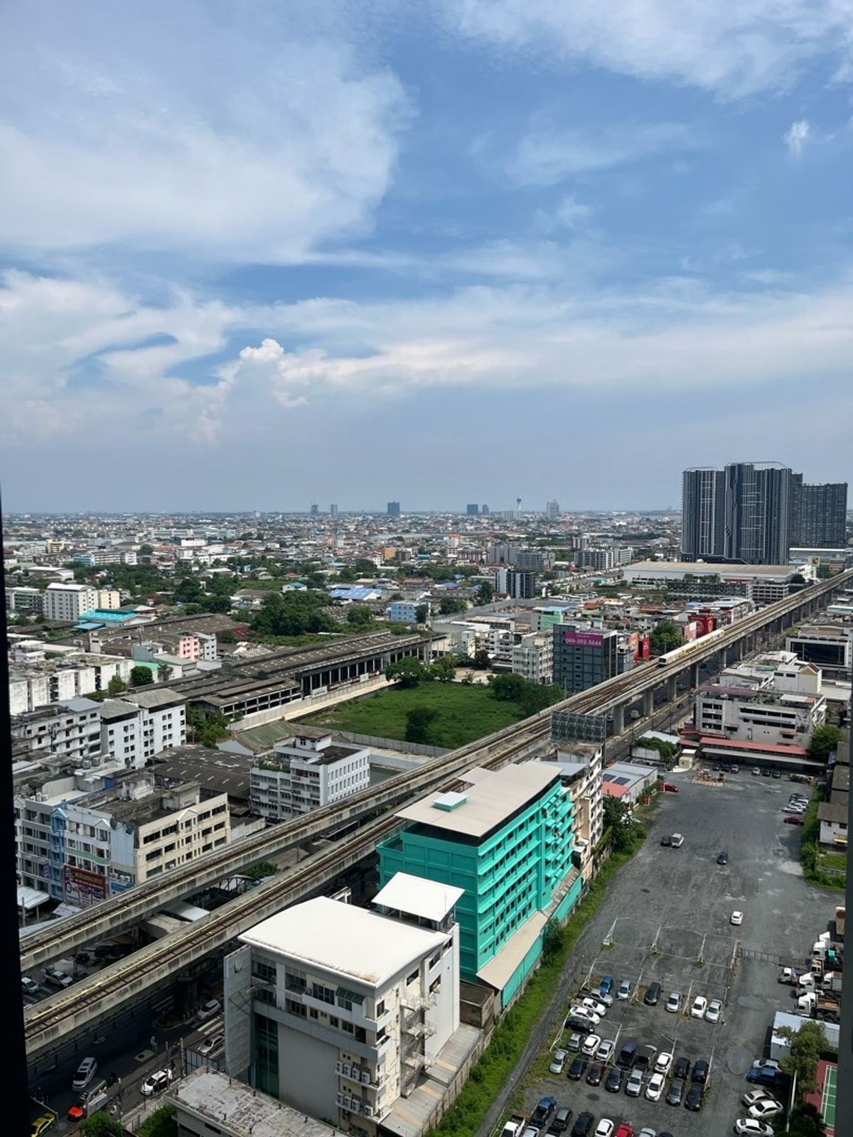 For rent the metropolis samrong interchange/ contact pu 0909536441 For rent the metropolis samrong interchange/ contact pu 0909536441