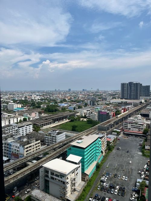 For rent the metropolis samrong interchange/ contact pu 0909536441