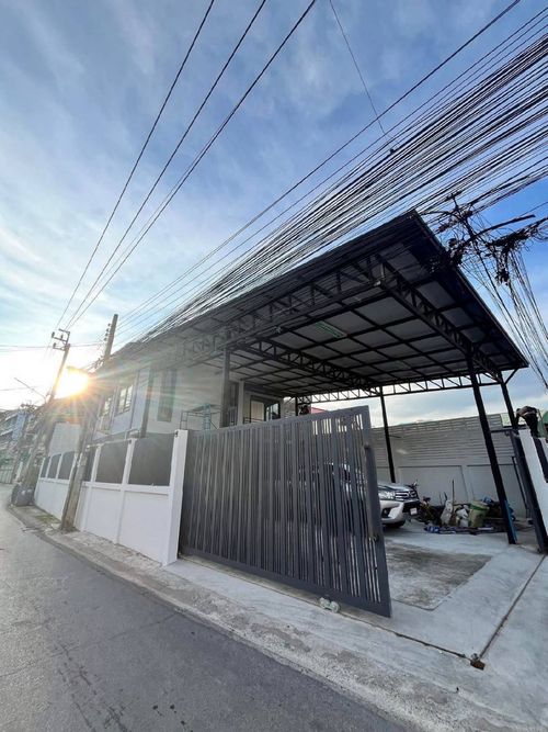 Rent a detached house, Bang Khae - Petchkasem, near Bang Phai only 2 minutes
