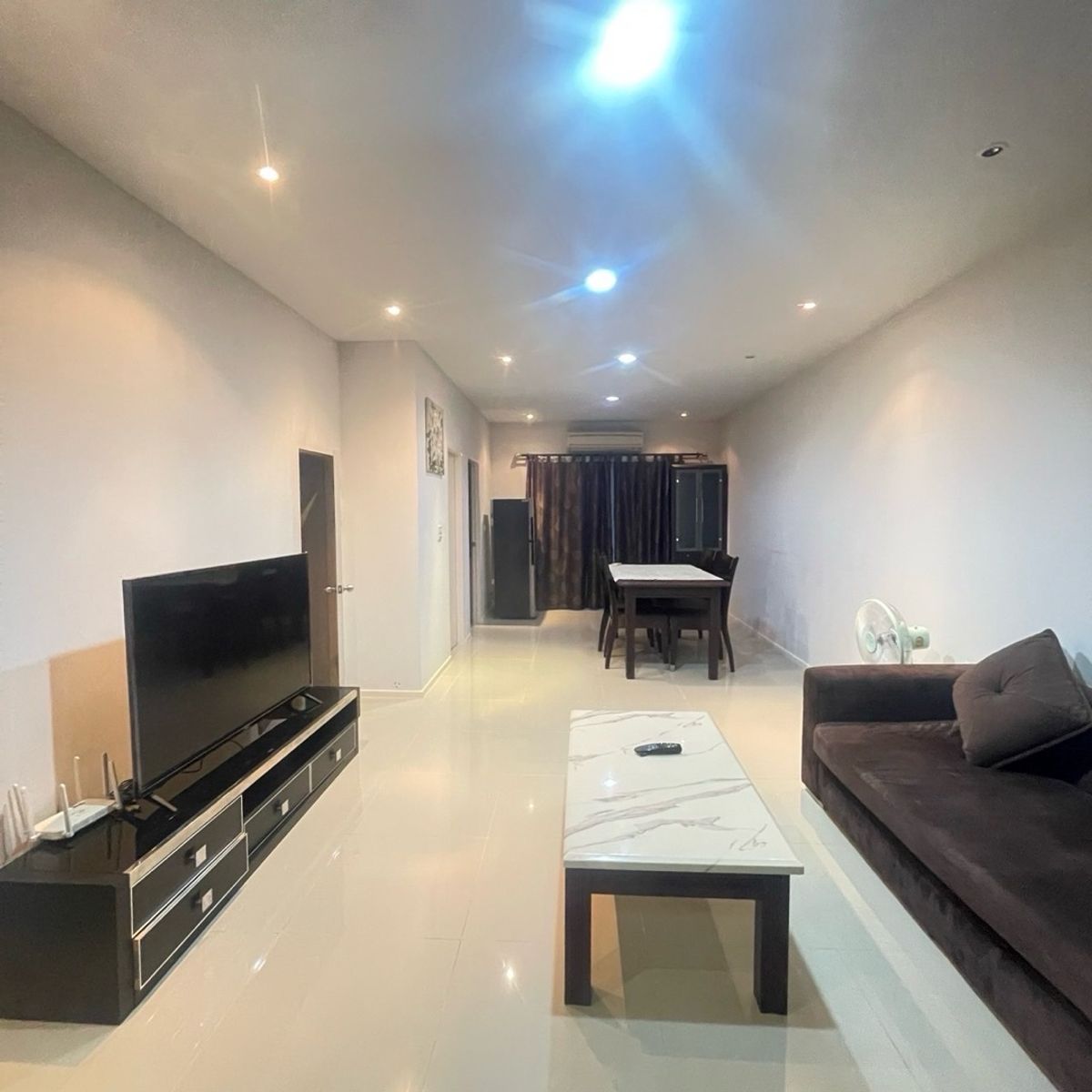 Rent a house in the middle of the city of Sukhumvit 77, ready to stay. Rent a house in the middle of the city of Sukhumvit 77, ready to stay.