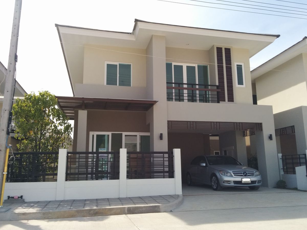 ให้เช่าบ้านเดี่ยว 2 ชั้น สไตล์โมเดิร์น ในเชียงใหม่ – เงียบสงบ มีรั้วรอบขอบชิด ให้เช่าบ้านเดี่ยว 2 ชั้น สไตล์โมเดิร์น ในเชียงใหม่ – เงียบสงบ มีรั้วรอบขอบชิด
