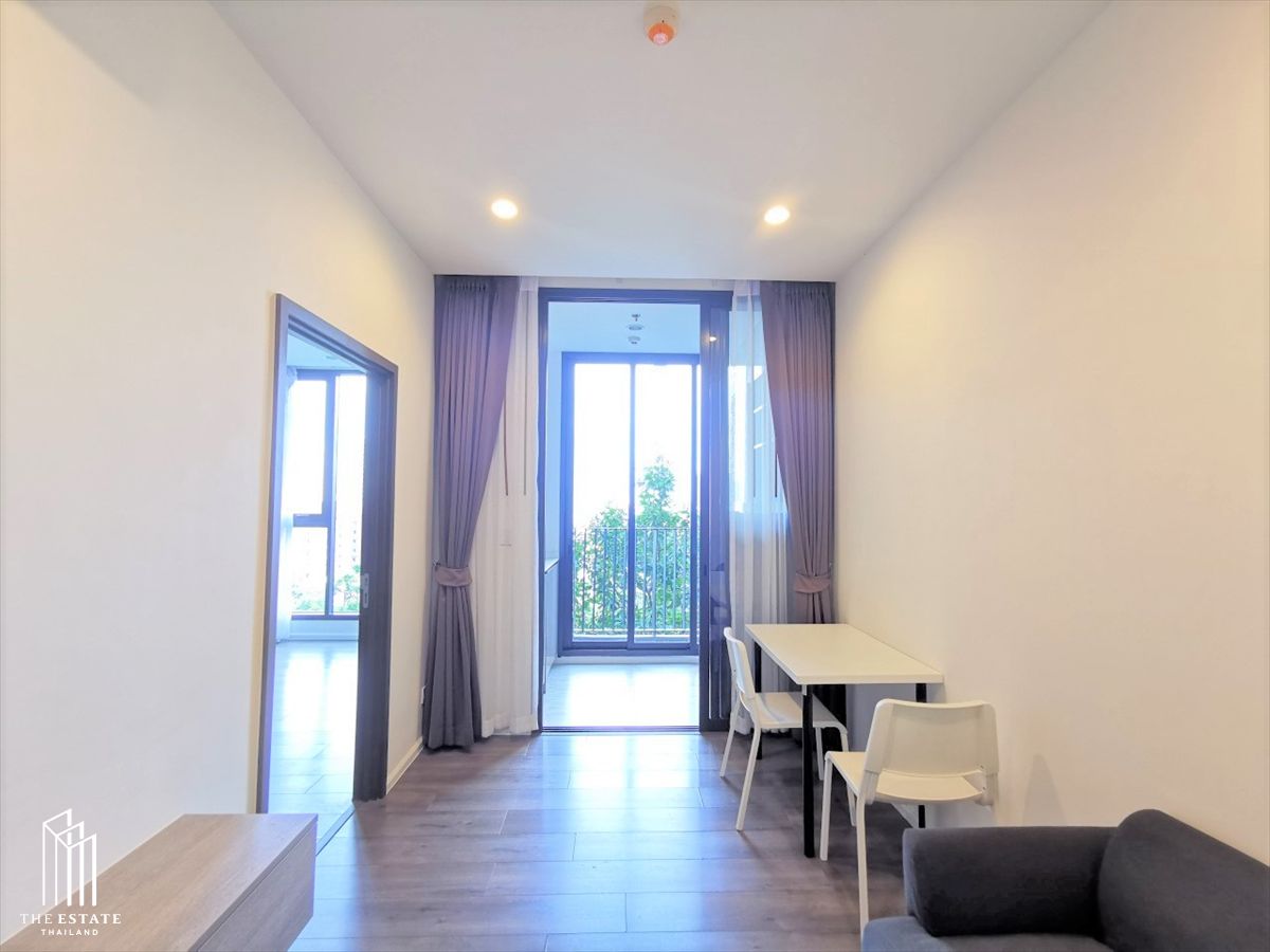 For Sale Whizdom Essence Garden and Swimming Pool One side of the neighborhood wall 34.03 SQ.M. 1 Bedroom @5.19 MB