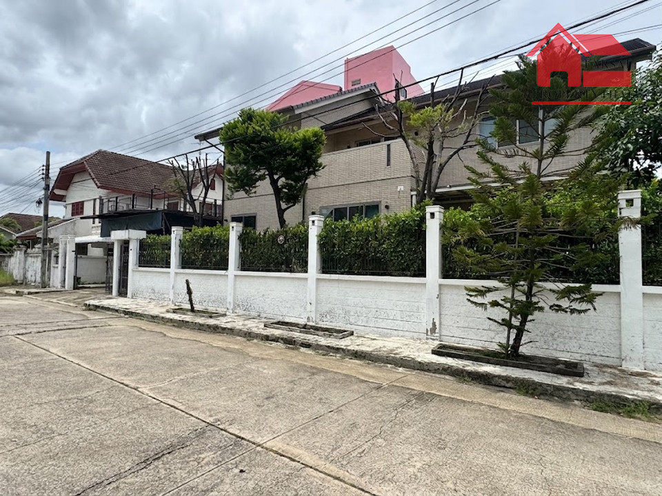 2-storey detached house for rent, area 97 sq.w., living area 450 sq. M. 6 Bedrooms 5 Bathrooms, Ferr, Krungthep Kreetha-Srinakarin Road, Rental Price 100,000 baht/D 2-storey detached house for rent, area 97 sq.w., living area 450 sq. M. 6 Bedrooms 5 Bathrooms, Ferr, Krungthep Kreetha-Srinakarin Road, Rental Price 100,000 baht/D