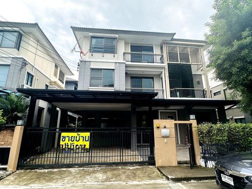 ✨ Luxury 3-Storey Detached Home at The Plant Elite Pattanakarn 38 Fully furnished with premium built-in furniture, move-in ready. Prime location near Thonglor with well-designed spaces and complete functionality in every corner.